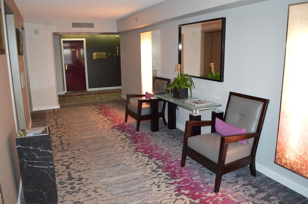 Pullman Miami Airport Hotel Miami Springs Exterior photo
