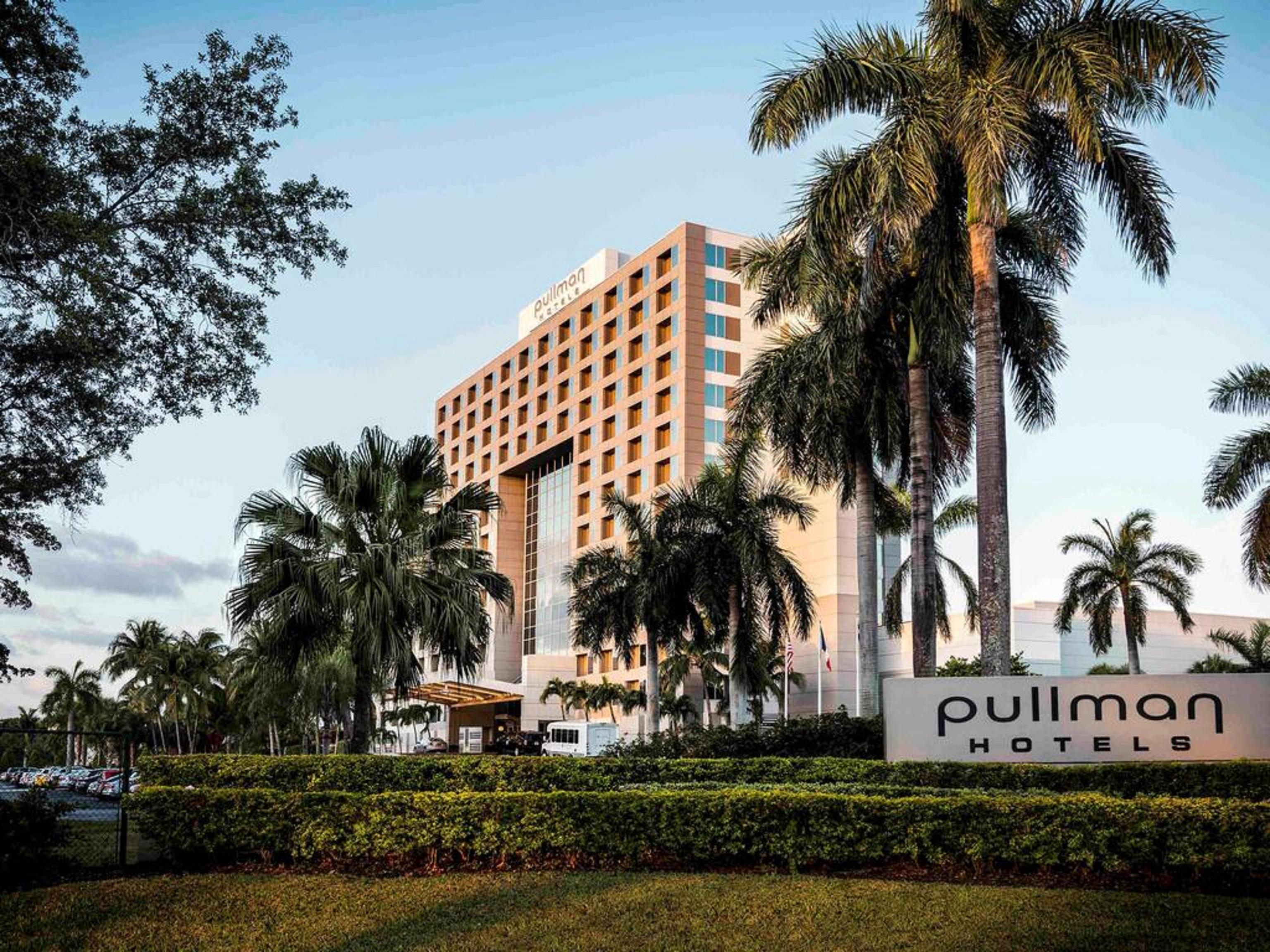 Pullman Miami Airport Hotel Miami Springs Exterior photo