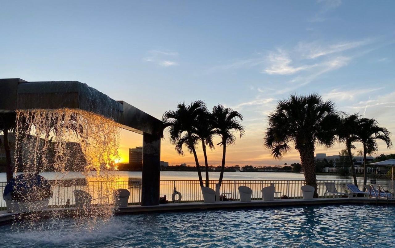 Pullman Miami Airport Hotel Miami Springs Exterior photo